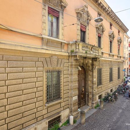 Goito Luxury Apartment, In The Historical Center ボローニャ エクステリア 写真
