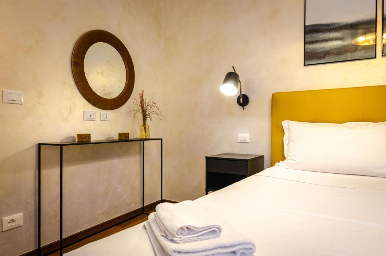 Goito Luxury Apartment, In The Historical Center ボローニャ エクステリア 写真